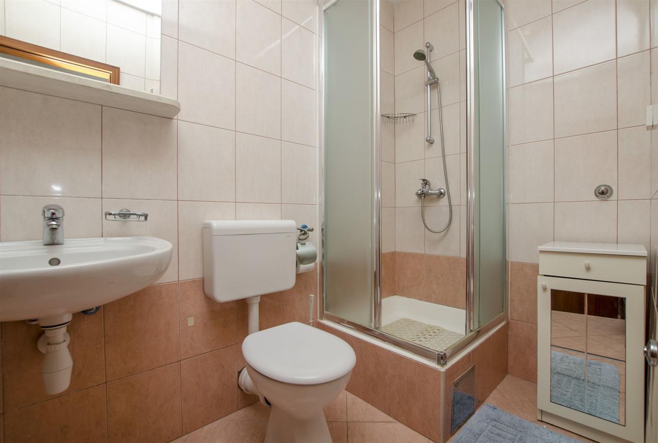 Apartment Anić Bol Zewnętrze zdjęcie