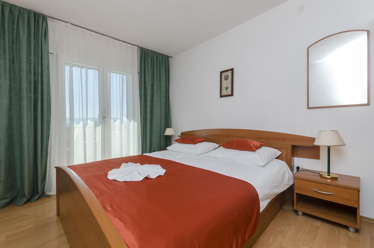 Apartment Anić Bol Zewnętrze zdjęcie